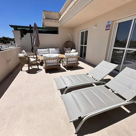 Apartmán Luxurious 3-bedroom In Lorcrimar Iv